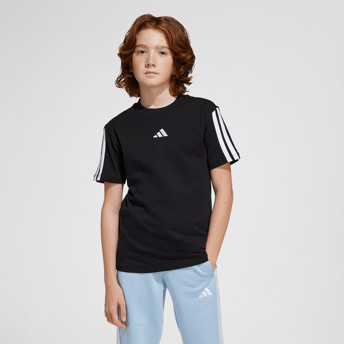Remera adidas Essentials