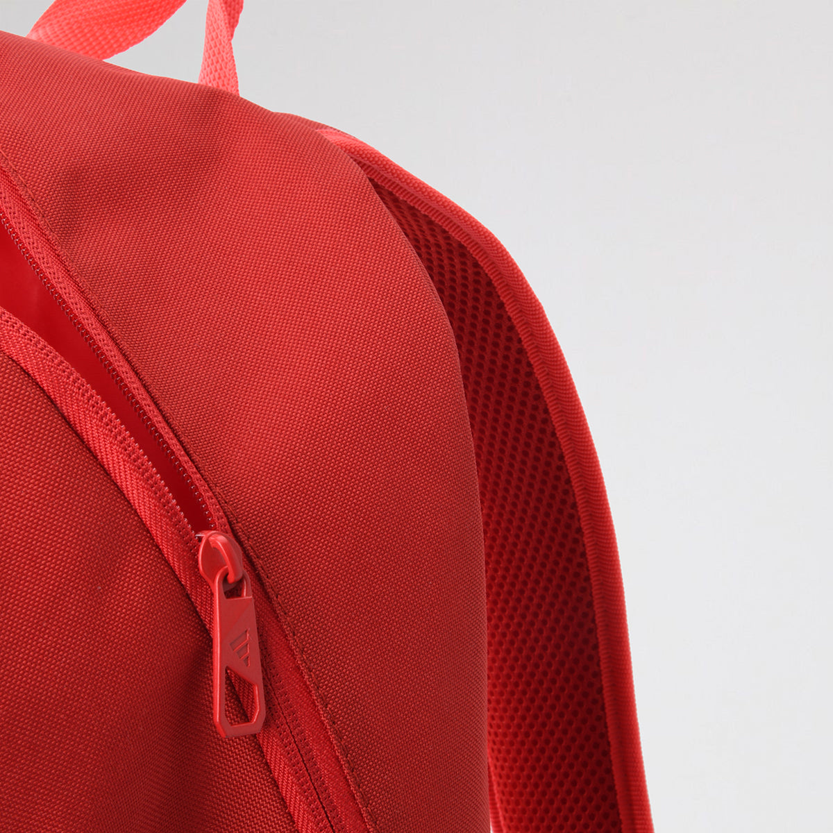Mochila con cierre adidas Tiro