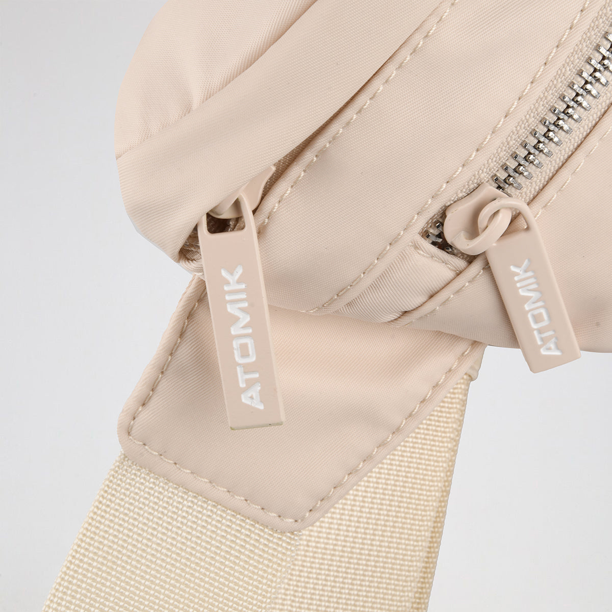Riñonera Atomik Elemental Casual correa ajustable