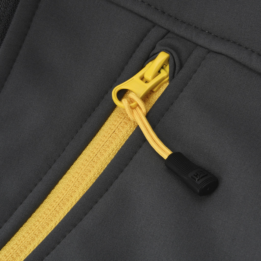 Campera CAT Essential Softshell Hombre