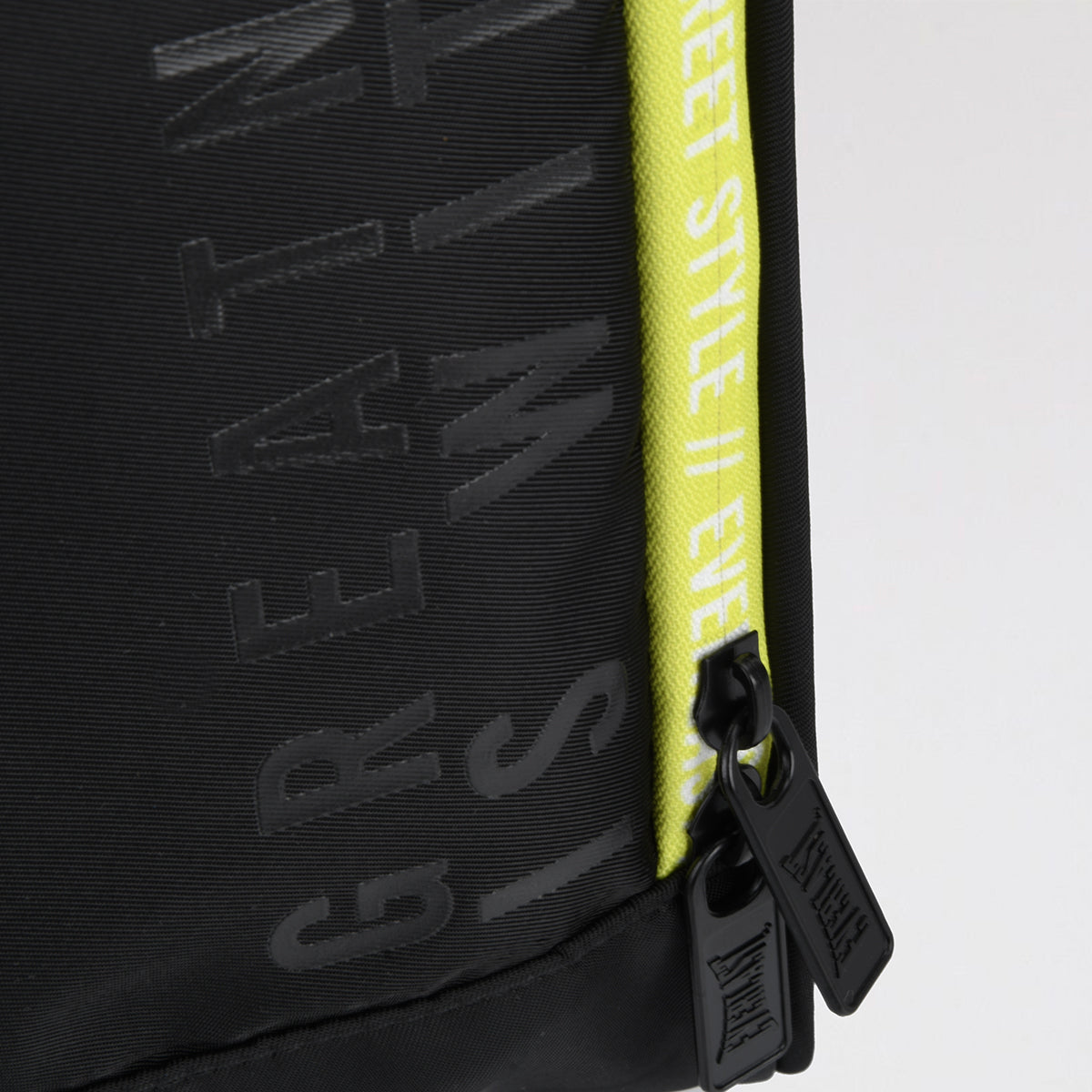 Botinero Everlast Bolsillo Frontal Poliéster