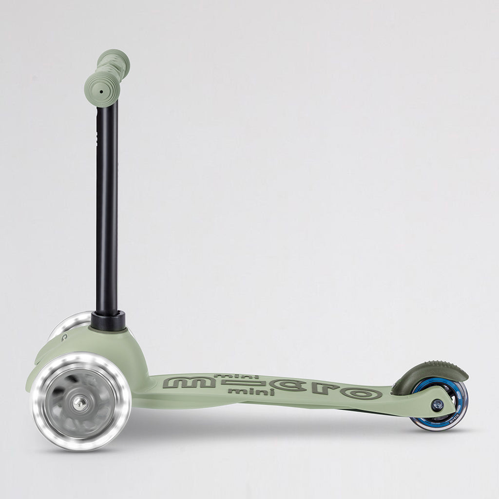 Monopatín Micro Deluxe Magic Led Infantil