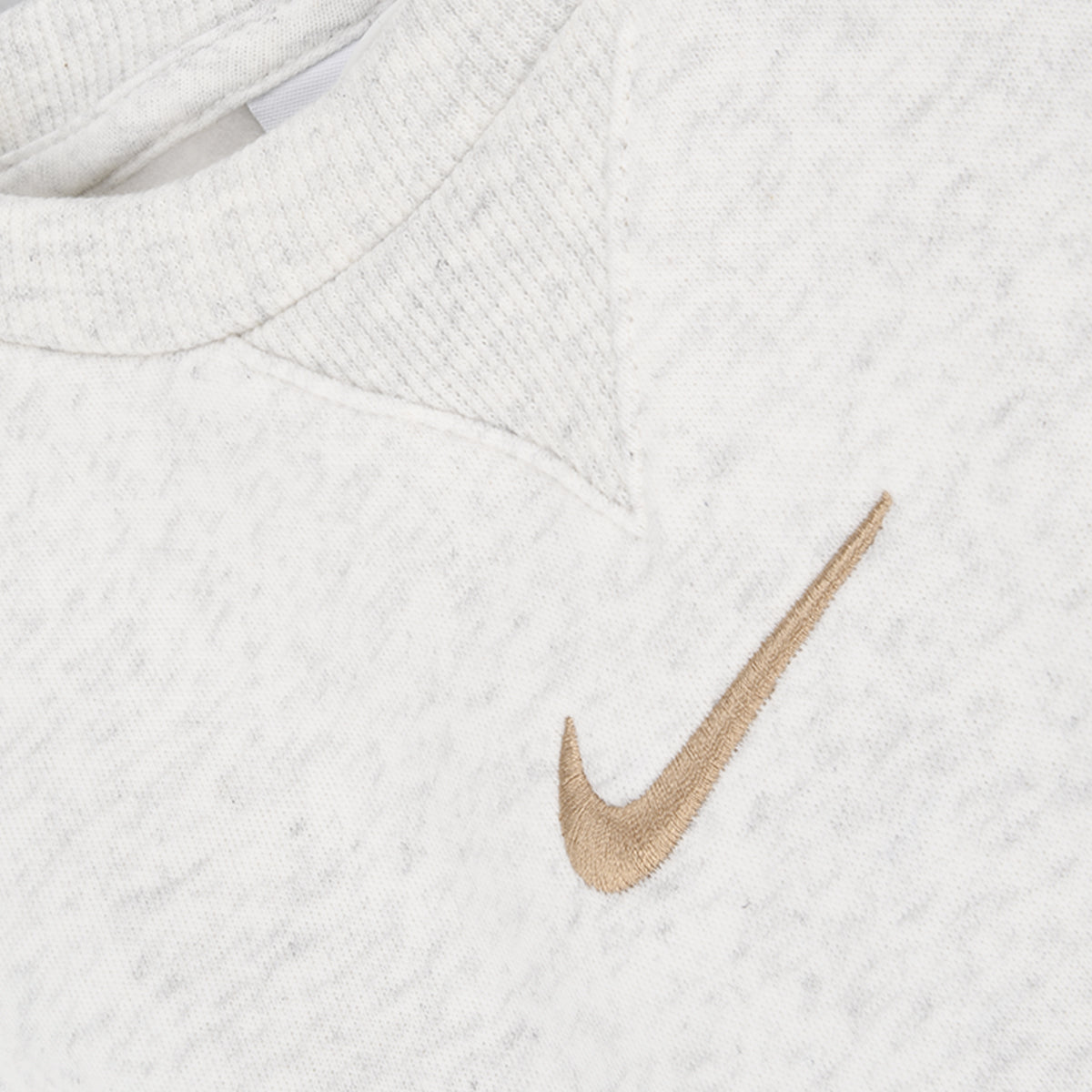 Conjunto Nike Essential Crew para Infantil