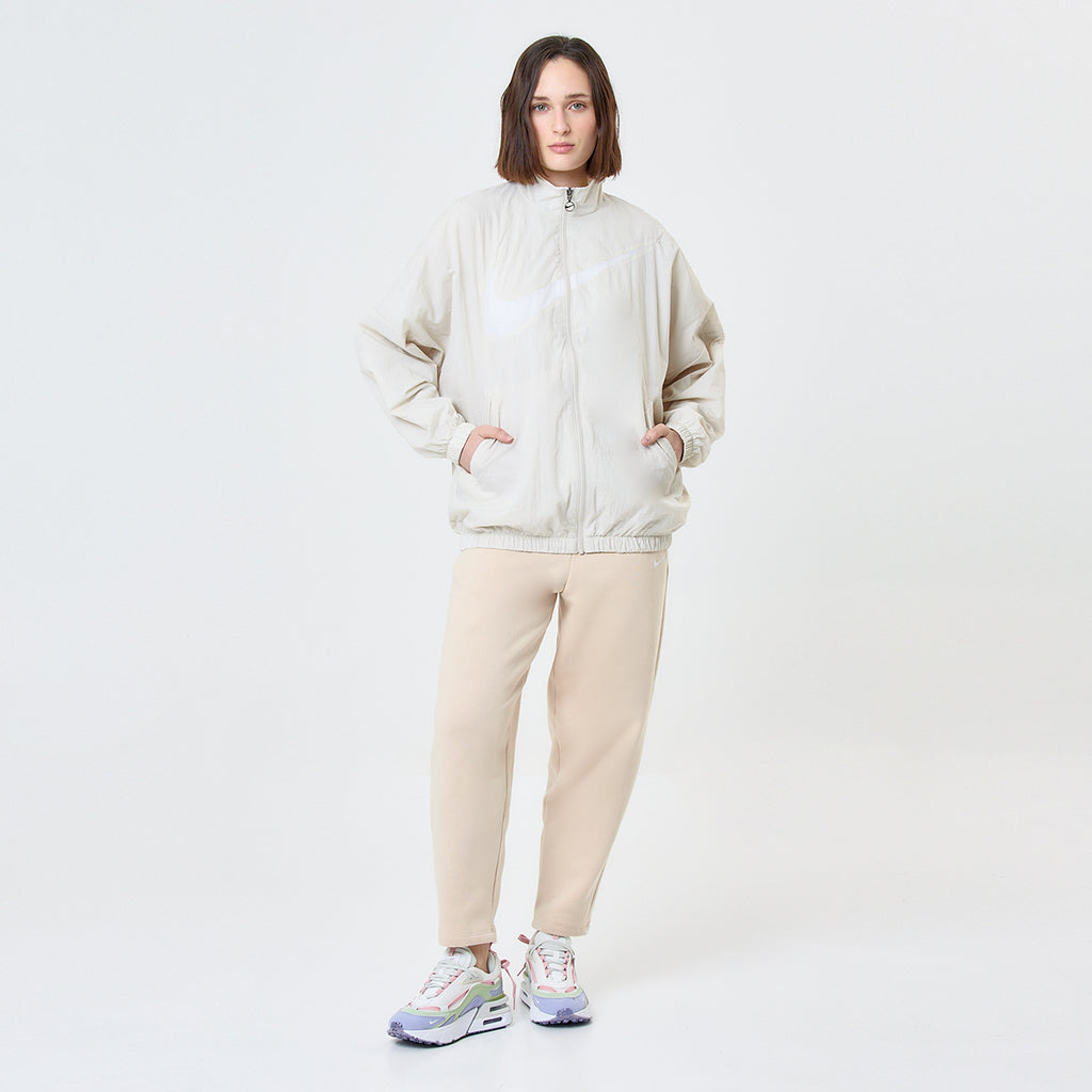 Campera Nike Sportswear Essential para Mujer