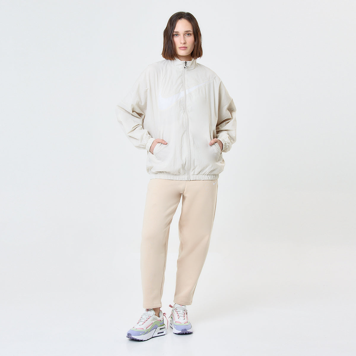Campera Nike Sportswear Essential para Mujer