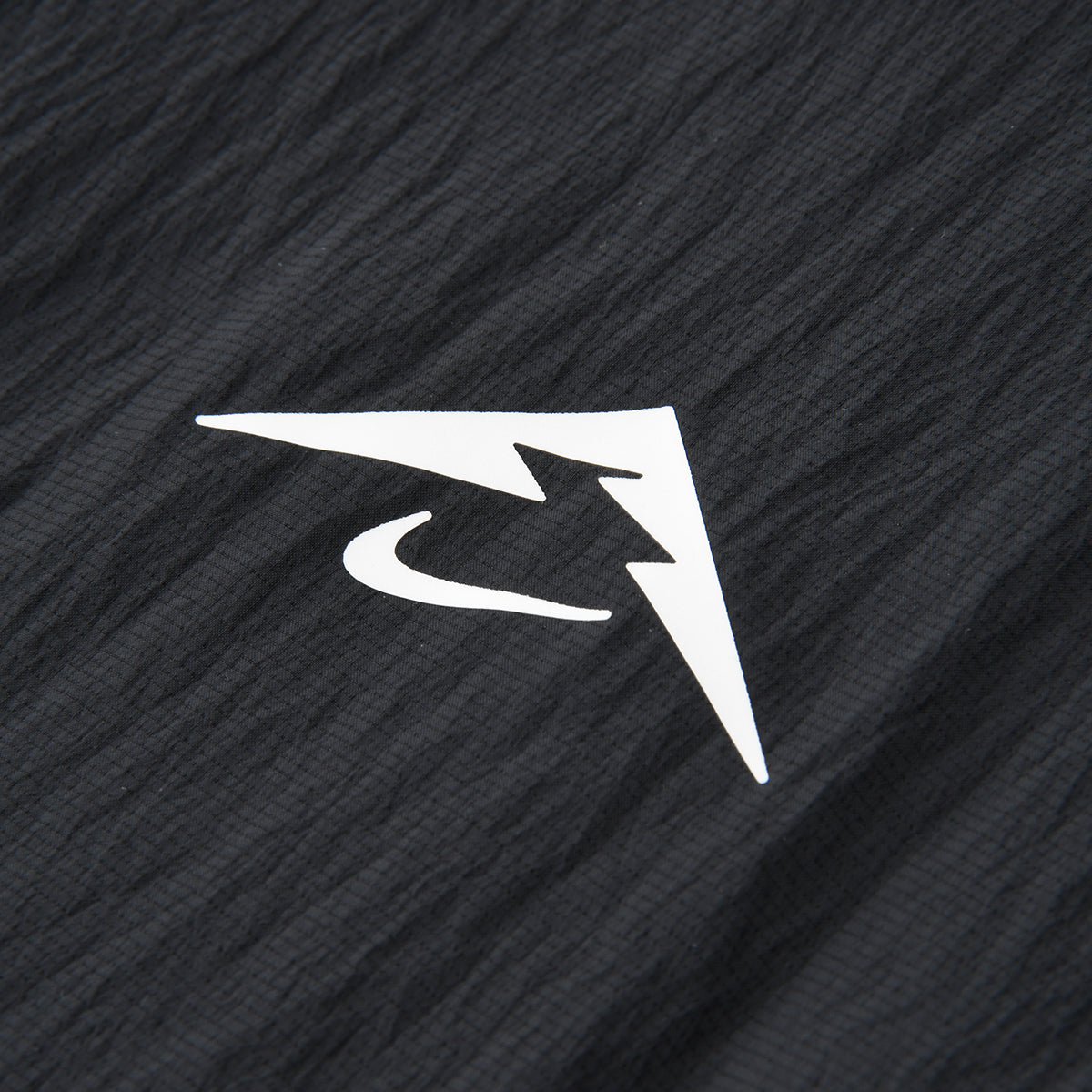 Campera Running Nike Rompeviento Trail Aireez Hombre