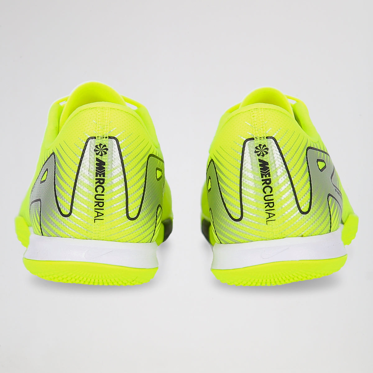 Botines Nike Mercurial Vapor 16 Academy IC Hombre