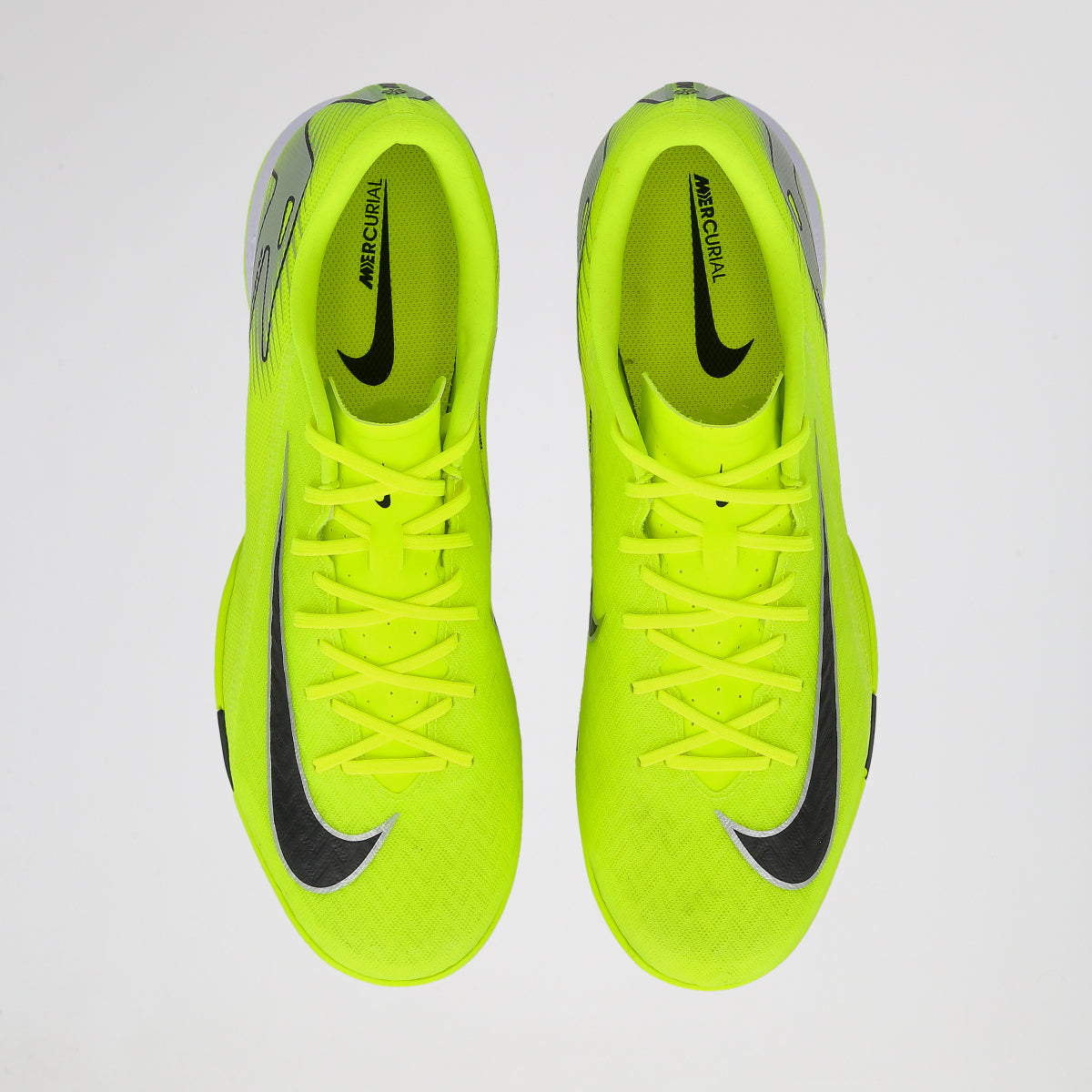 Botines Nike Mercurial Vapor 16 Academy IC Hombre