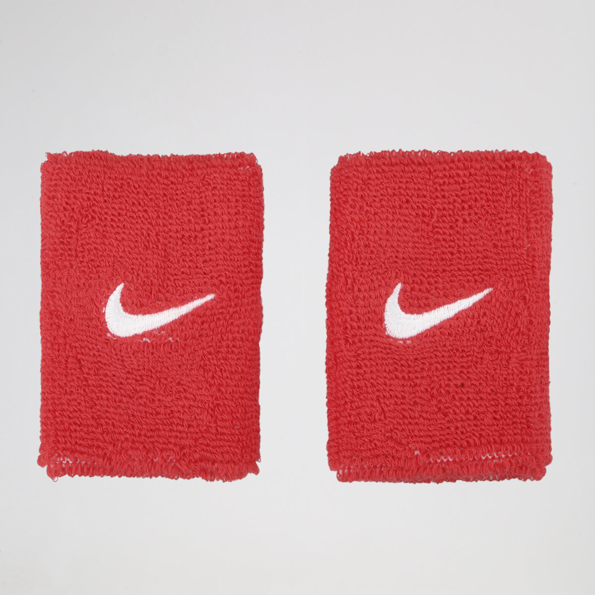 Muñequeras Entrenamiento Nike Swoosh Classic
