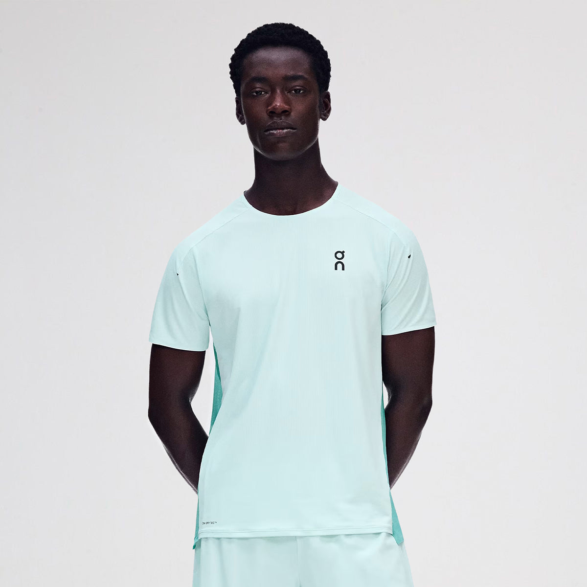 Remera ON Performance-T Hombre poliéster