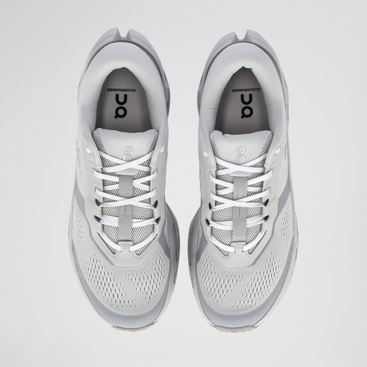 Zapatillas ON Cloudrunner 3 Hombre