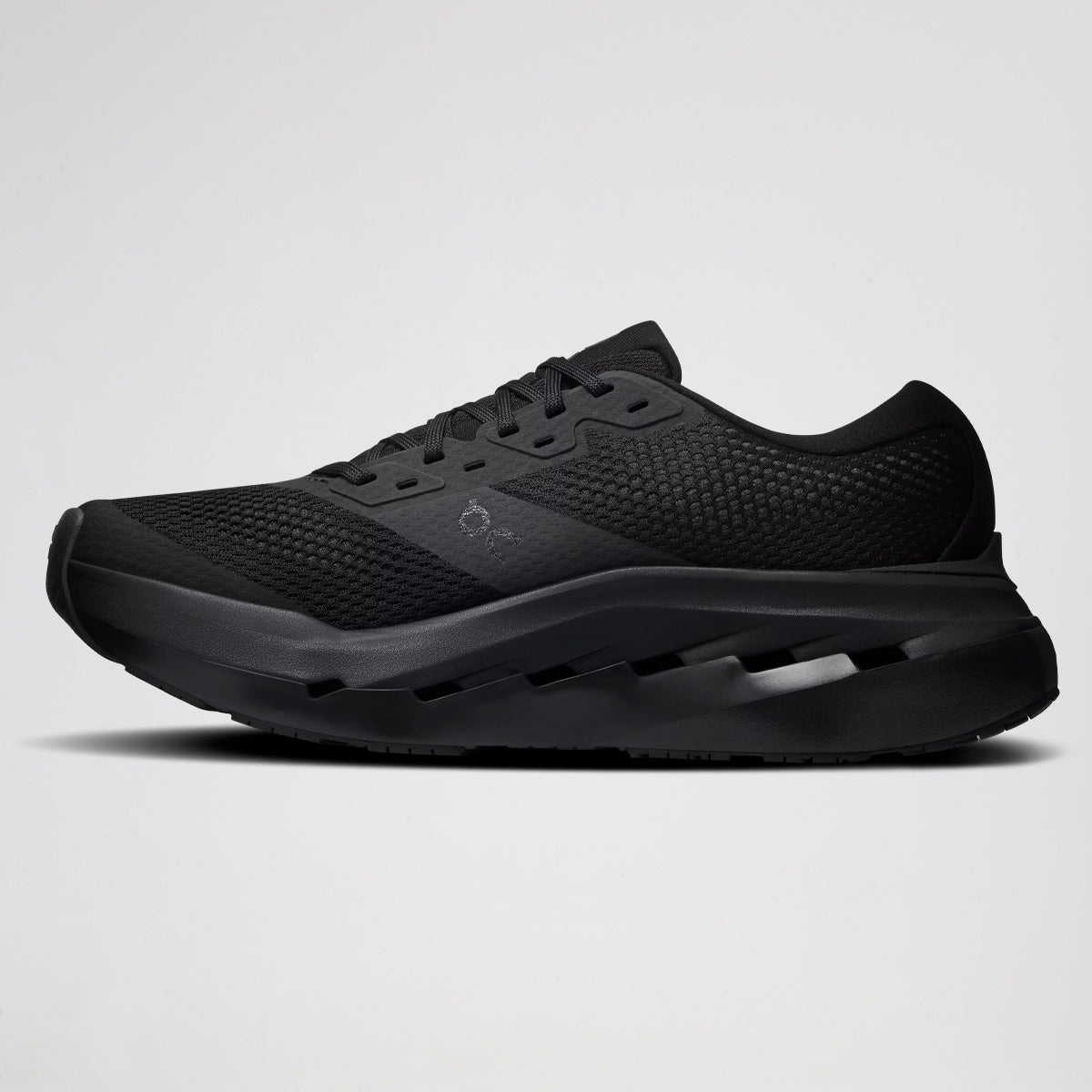 Zapatillas ON Cloudrunner Max Hombre malla