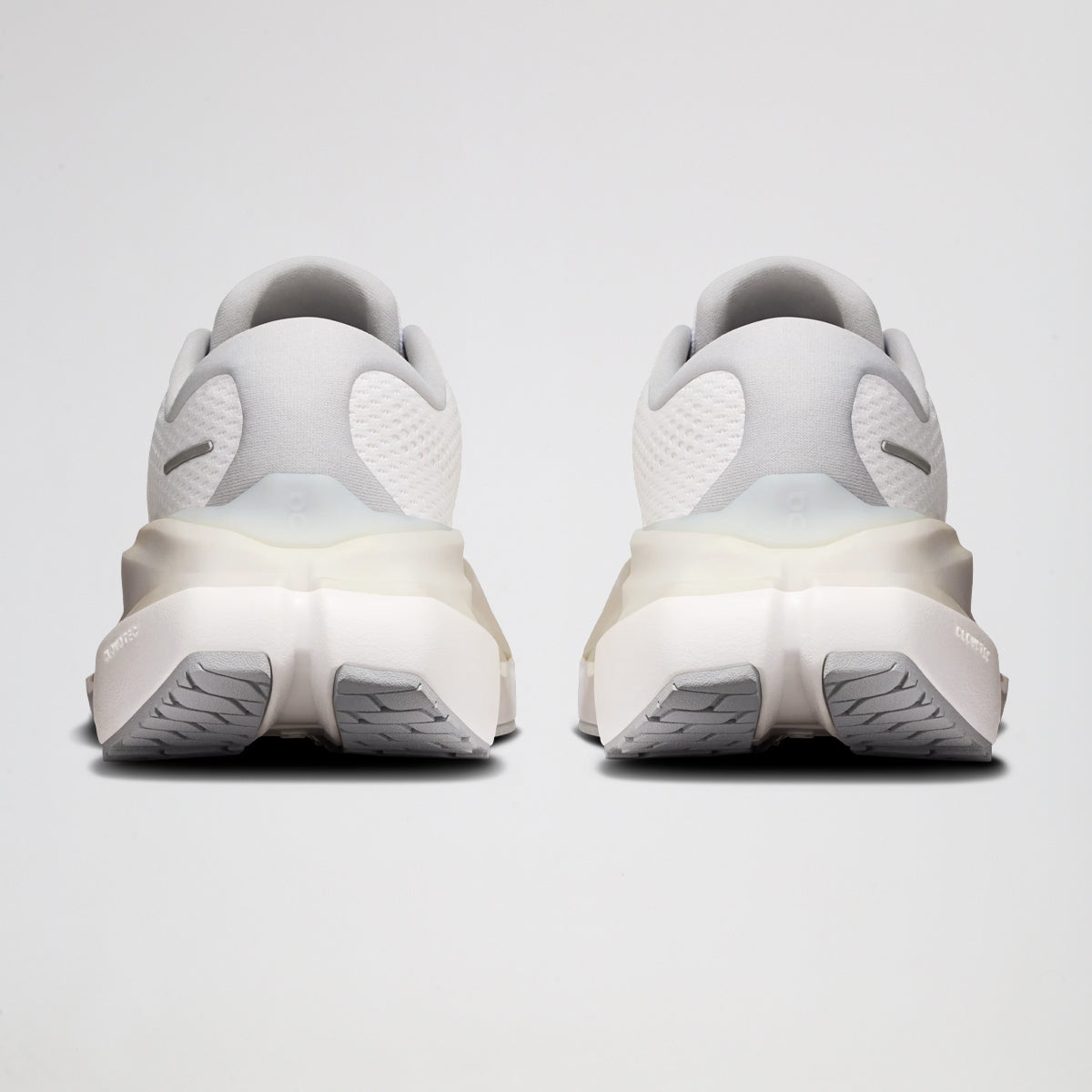 Zapatillas ON Cloudrunner Max Mujer