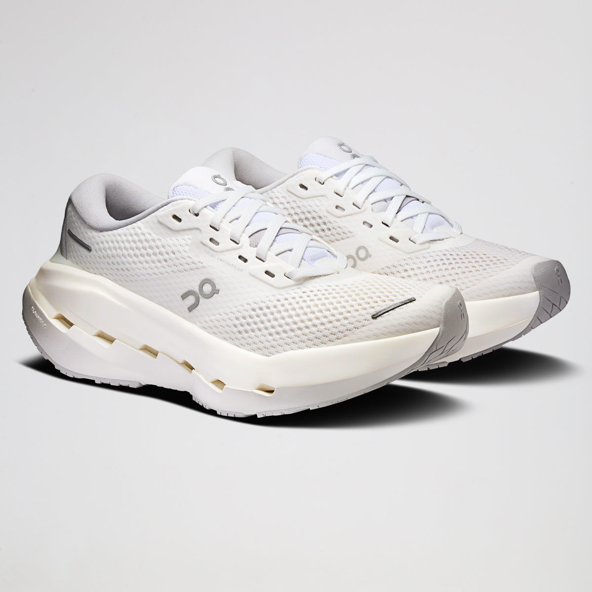 Zapatillas ON Cloudrunner Max Mujer