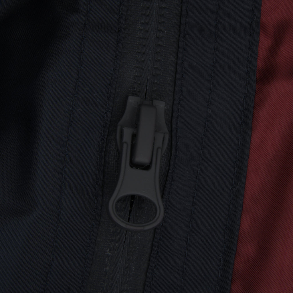 Campera Reef Benue Logo Hombre