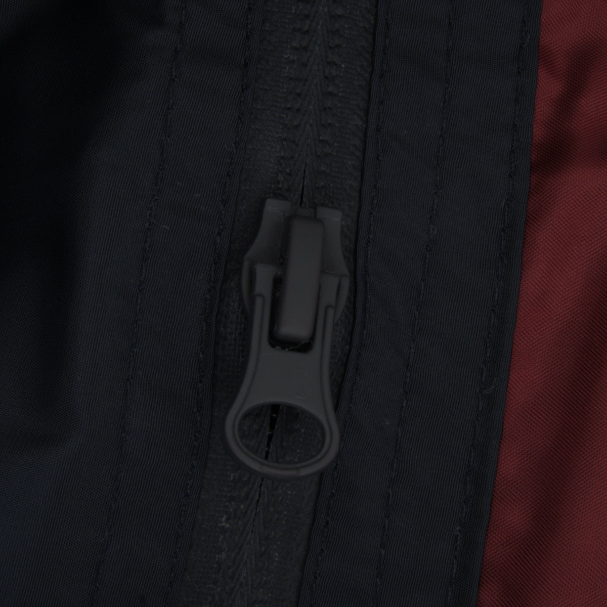 Campera Reef Benue Logo Hombre