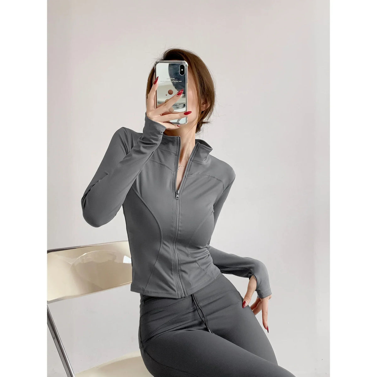Campera Deportiva Mujer Slim Fit con Cierre y Secado Rápido