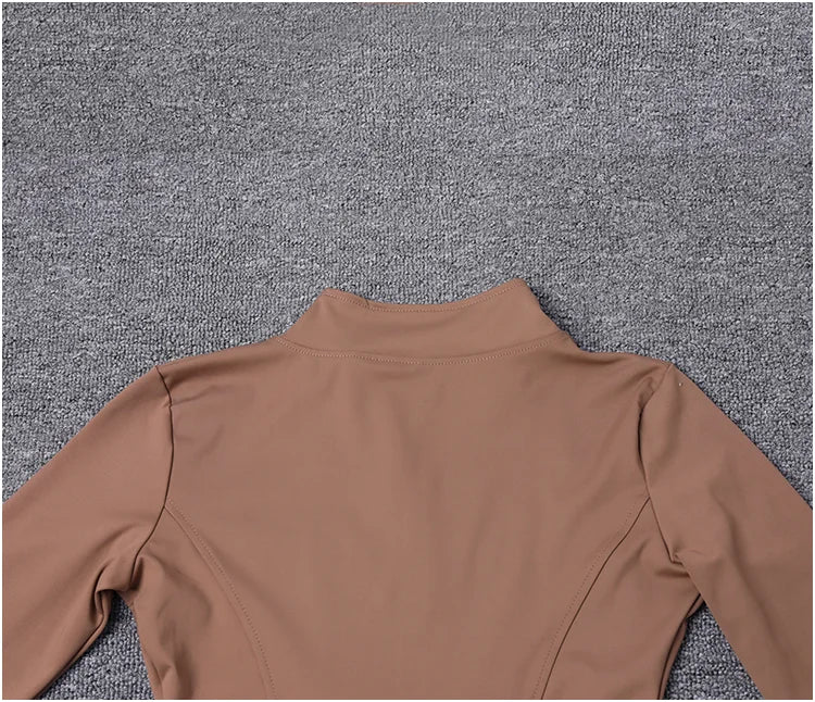 Campera deportiva de mujer para entrenamiento, manga larga con cierre