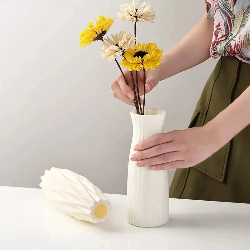 Florero de Plástico Nórdico Compacto para Flores y Decoración