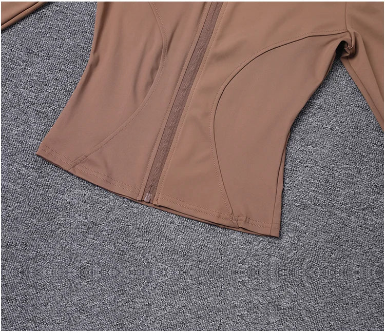 Campera deportiva de mujer para entrenamiento, manga larga con cierre