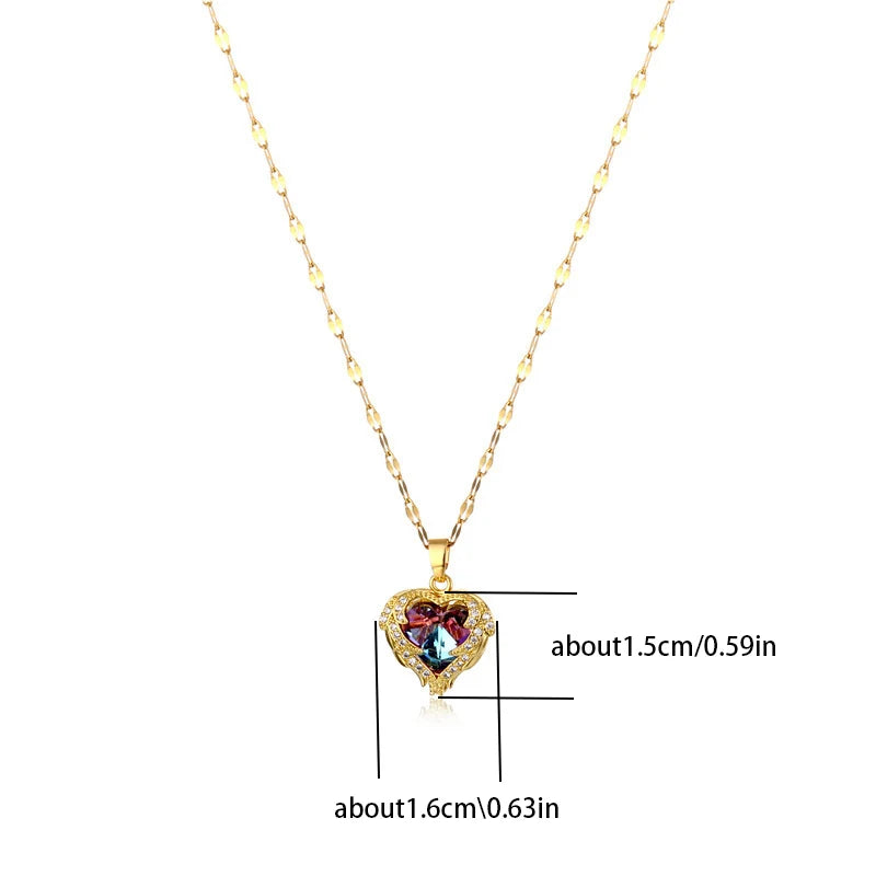 Collar con Dije de Corazón de Cristal en Acero Inoxidable