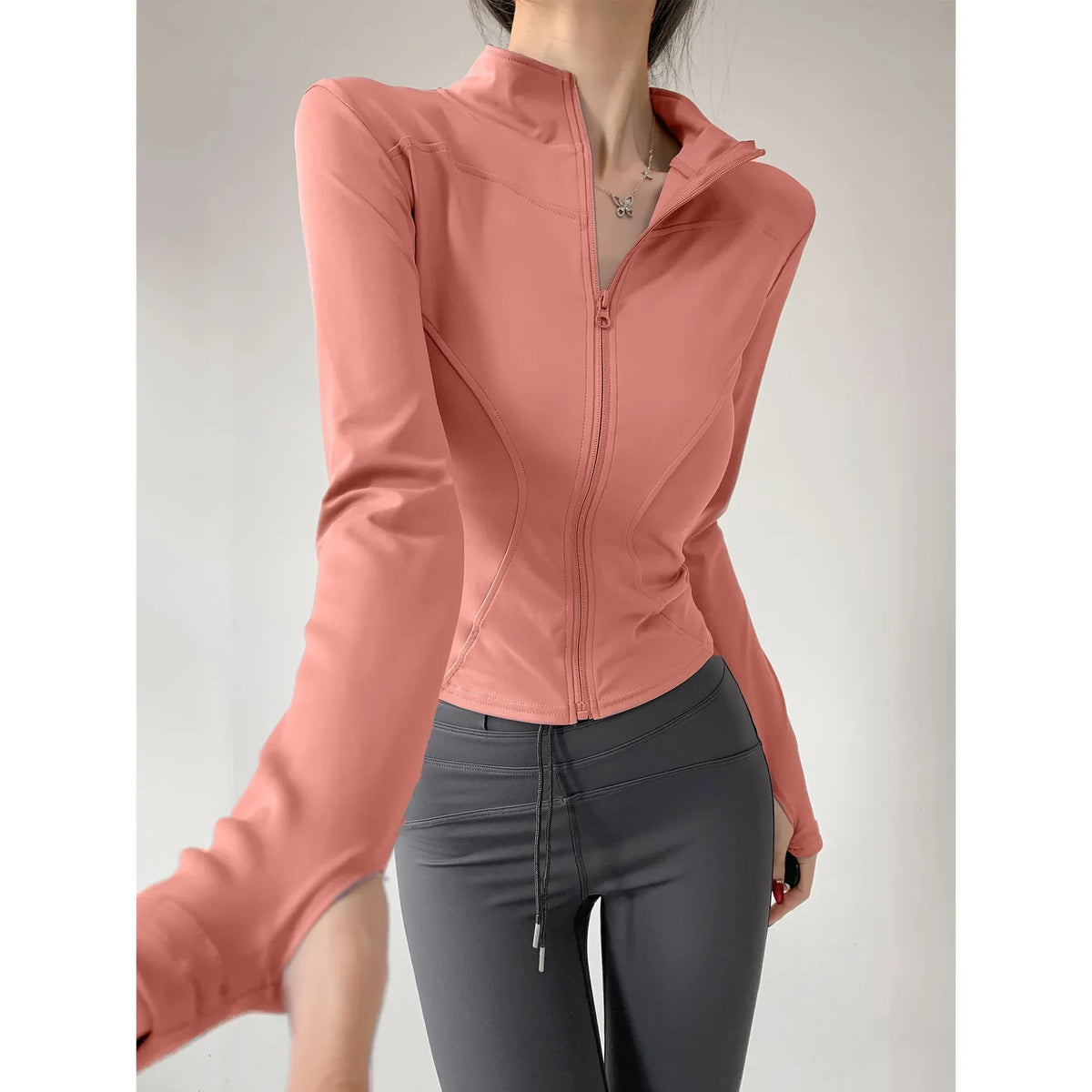 Campera Deportiva Mujer Slim Fit con Cierre y Secado Rápido