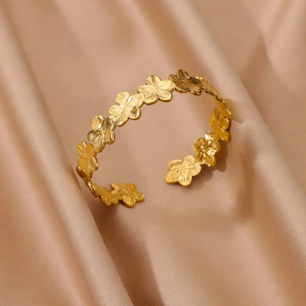 Pulsera Brazalete Abierta de Acero Inoxidable Dorado con Diseño Clásico