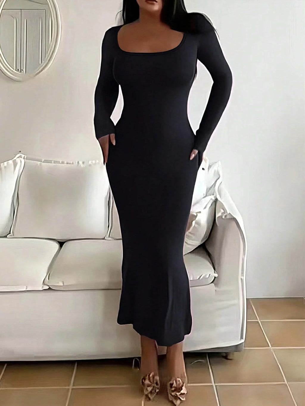 Vestido largo entallado de manga larga, cuello cuadrado básico minimalista