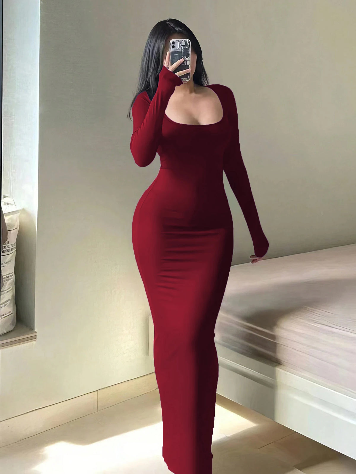 Vestido largo entallado de manga larga, cuello cuadrado básico minimalista