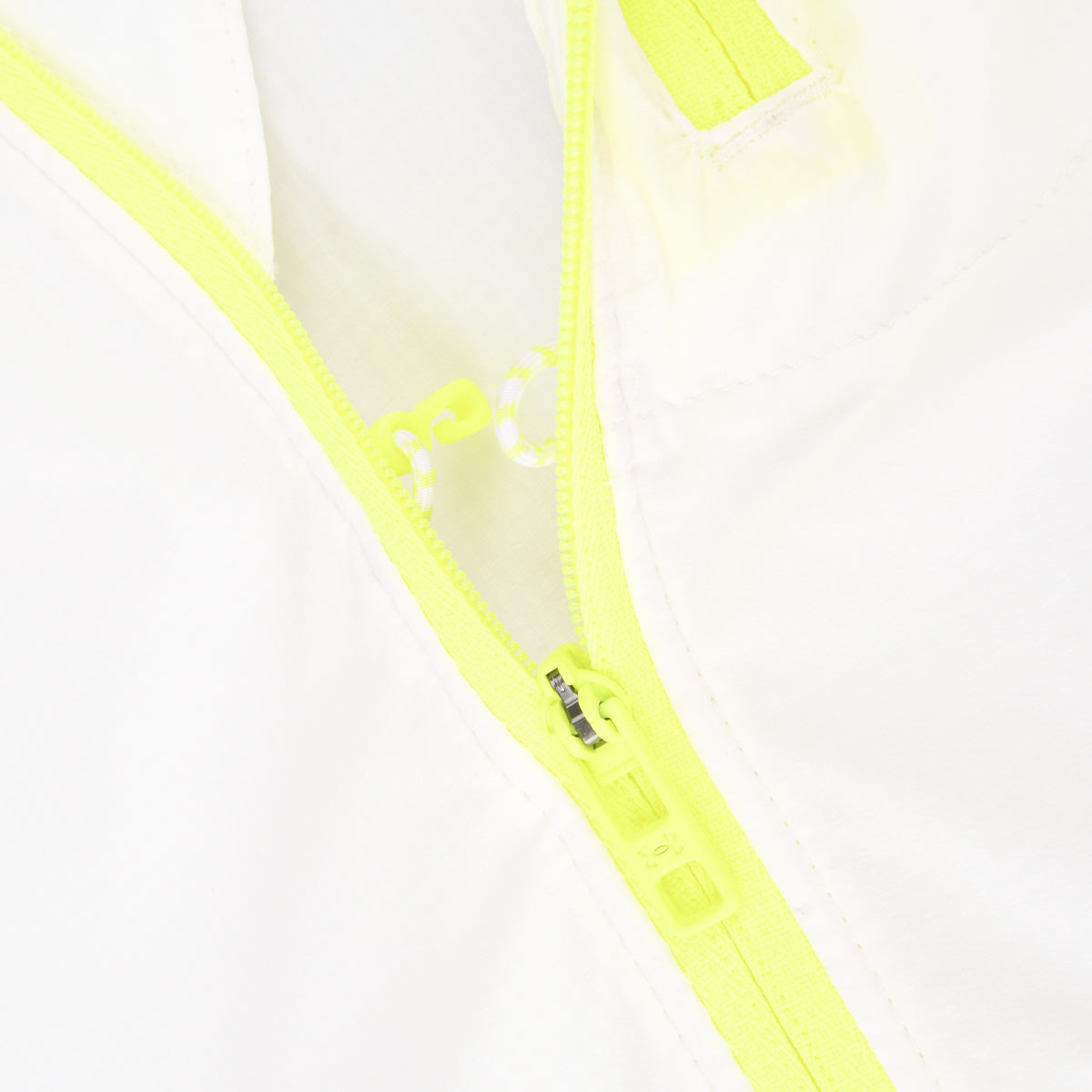Campera Running Under Armour Phantom Mujer